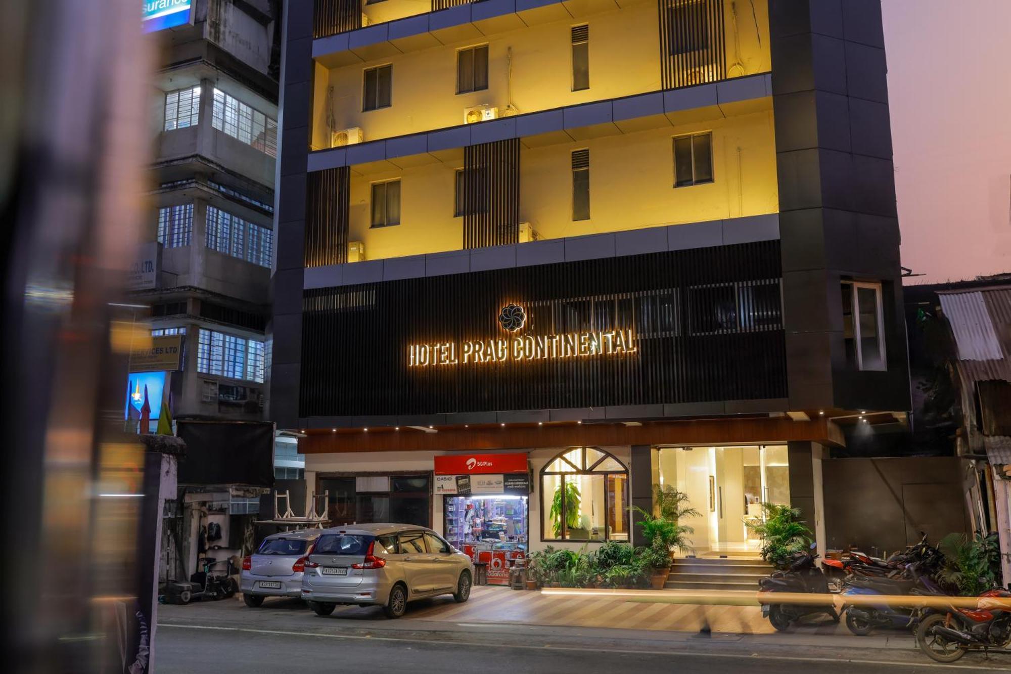Hotel Prag Continental Guwahati Luaran gambar